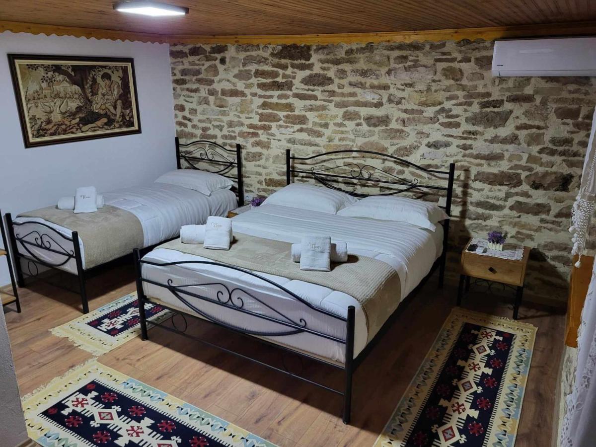 Guest House Hasko Gjirokastër Exteriér fotografie